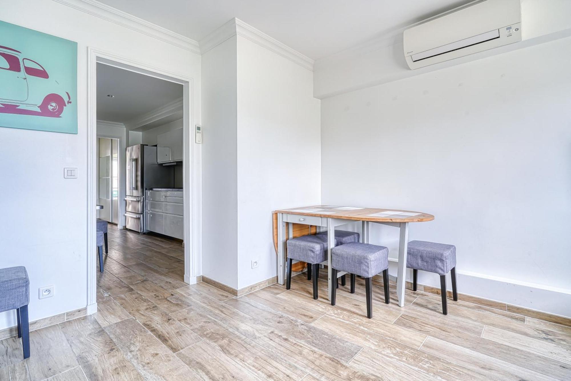 Le Marignan Apartment Кан Екстериор снимка