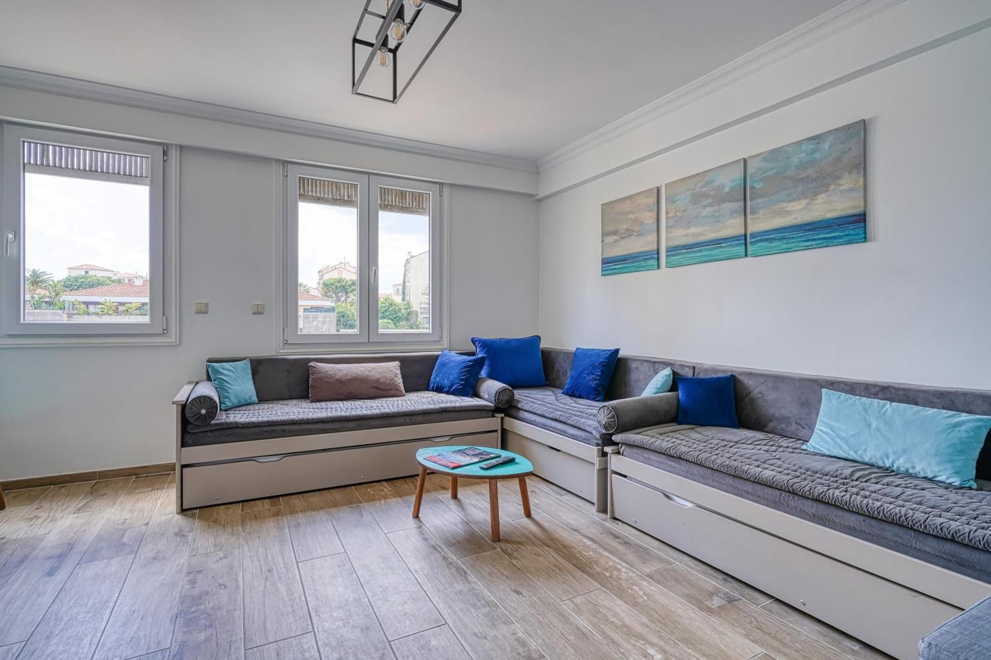 Le Marignan Apartment Кан Екстериор снимка